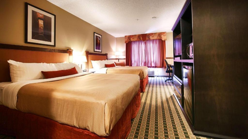 Best Western Diamond Inn Three Hills Exterior foto